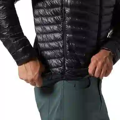 MOUNTAIN HARDWEAR Ghost Whisperer logo