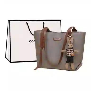 COMELY Tote
