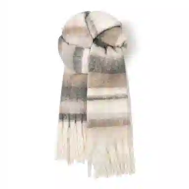 MINISO Gradient Tassel Scarf