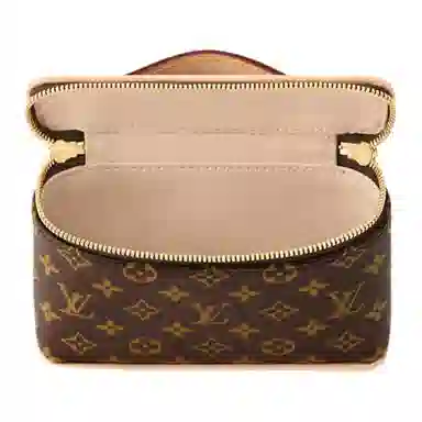 LOUIS VUITTON NICE BEAUTY