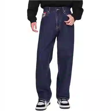 Lee x have a good time