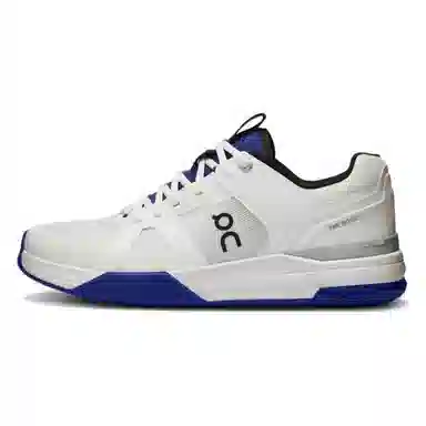 On THE ROGER Clubhouse Pro