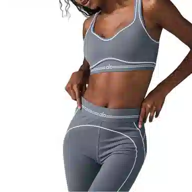 alo yoga Airbrush Heart Throb