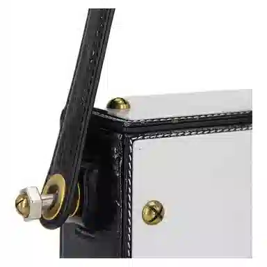 钢板一块黄油水泥黑手提包