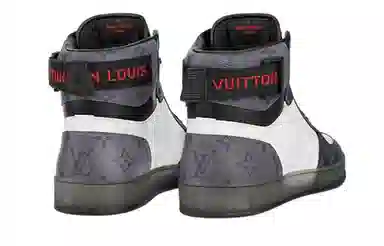 LOUIS VUITTON Rivoli