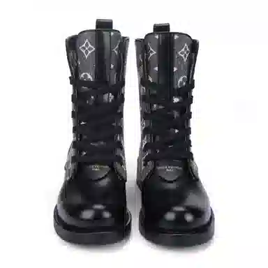 LOUIS VUITTON Metropolis