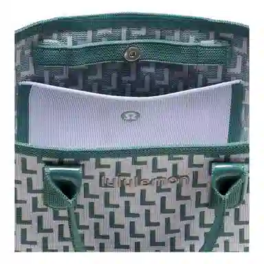 lululemon Classic 8L Tote