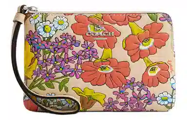 COACH Corner zip wristlet 16