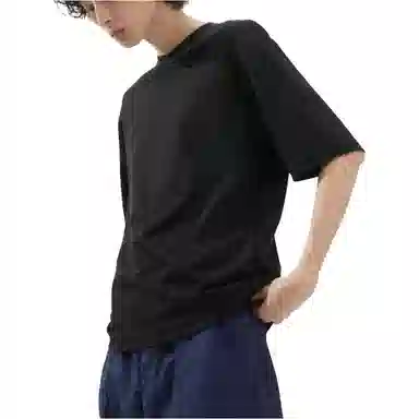 UNIQLO U Series Black T-Shirt