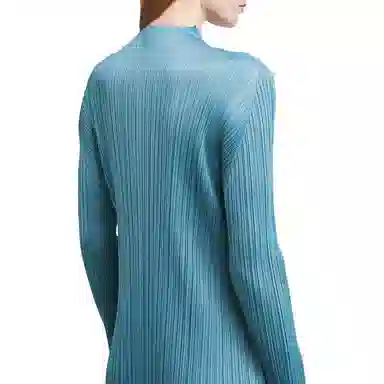 PLEATS PLEASE ISSEY MIYAKE