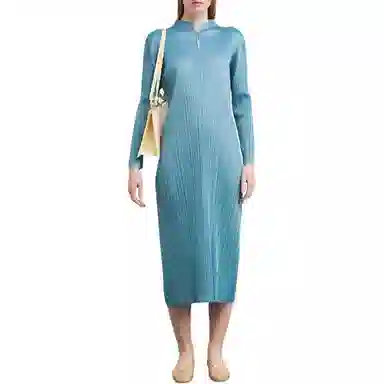 PLEATS PLEASE ISSEY MIYAKE