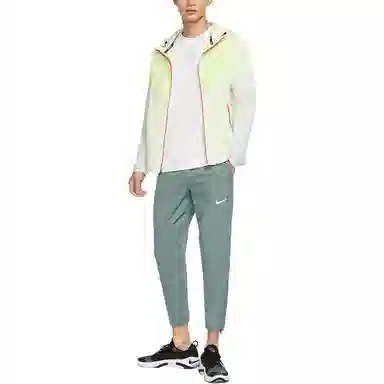 Nike Dri-FIT Challenger