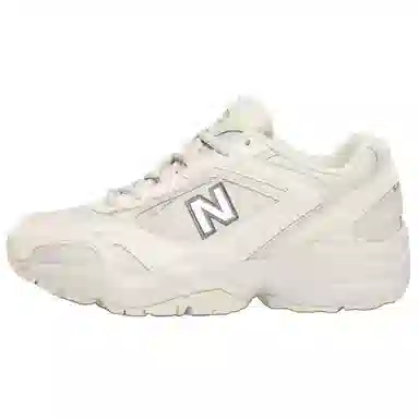 New Balance 452 Beige