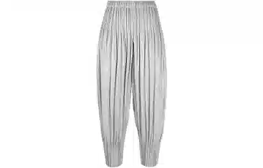 PLEATS PLEASE ISSEY MIYAKE