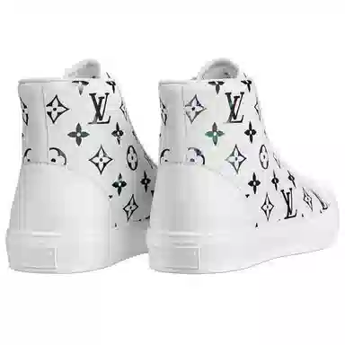 LOUIS VUITTON Tattoo