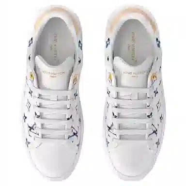 LOUIS VUITTON Time Out logo