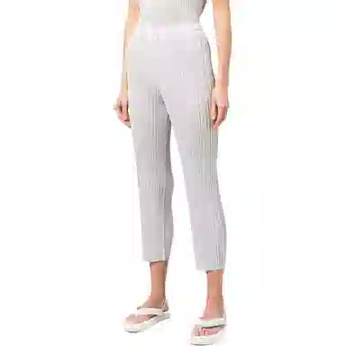 PLEATS PLEASE ISSEY MIYAKE