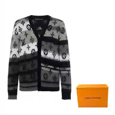 LOUIS VUITTON FW23 LogoV