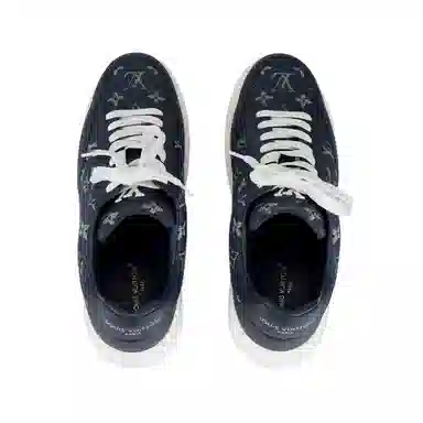 LOUIS VUITTON Beverly Hills