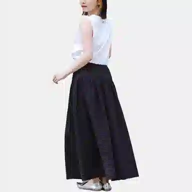 UNIQLO x Anya Hindmarch SS25 T