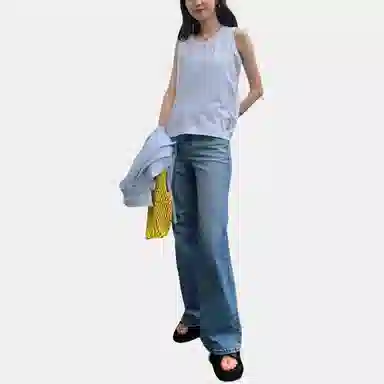 UNIQLO x Anya Hindmarch SS25 T