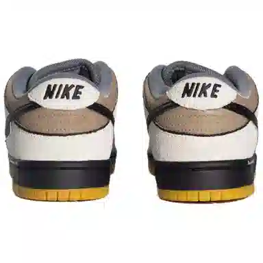 Nike Dunk SB "Dark Smoke Grey"