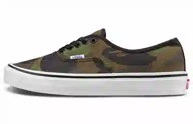 A BATHING APE x Vans Authentic 44 DX Green Camo