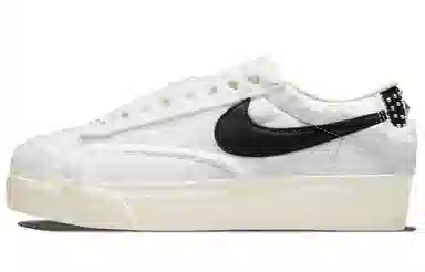 Nike Blazer Low Platform White