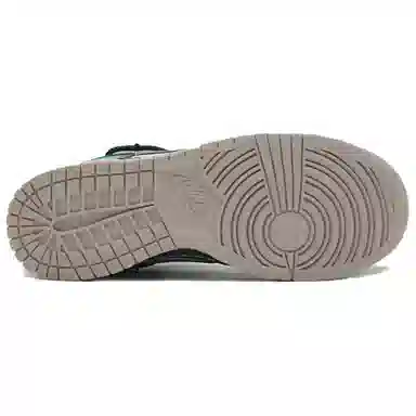 Nike Dunk Low SE "Medium Ash"