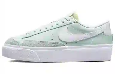 Nike Blazer Low Platform