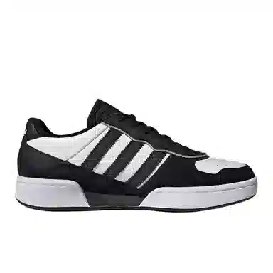 adidas Courtic