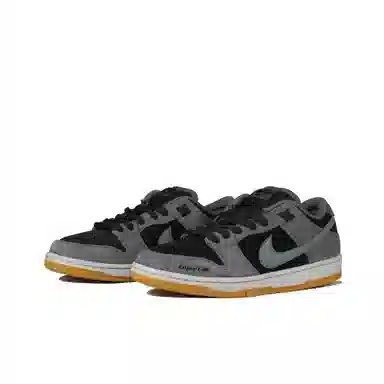 Nike Dunk SB "Dark Smoke Grey"