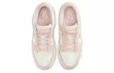 Nike Dunk Low "Orange Pearl"