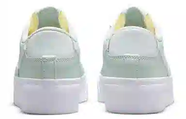 Nike Blazer Low Platform