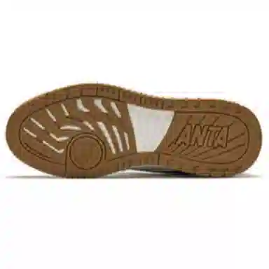 Anta 982
