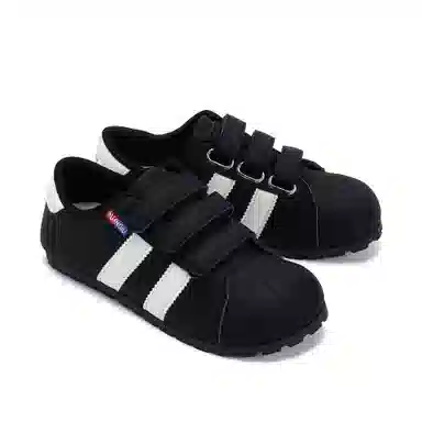 HUANQIU Classic Low-Top Sneakers