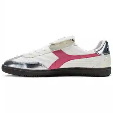 Diadora Saunter FC White