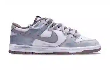 Nike Dunk Low "Light Grey"