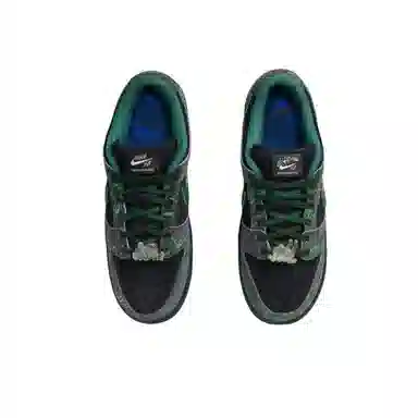 There Skateboards x Nike Dunk SB