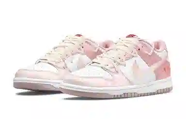 Nike Dunk Pink Velvet