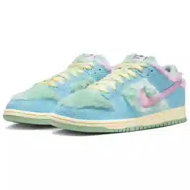 Verdy x Nike Dunk SB