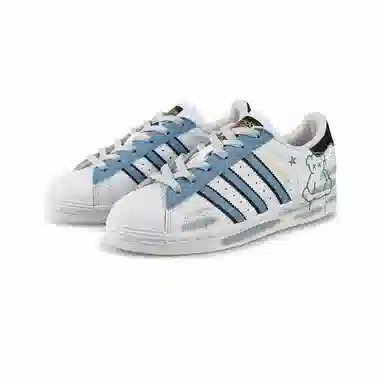 adidas Superstar