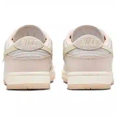 Nike Dunk Low "Light Soft Pink"