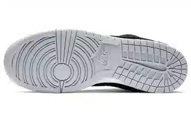 Medicom Toy x Nike Dunk SB OG QS "Be@rbrick"