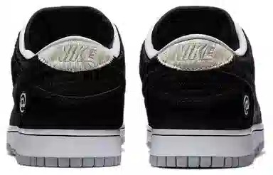Medicom Toy x Nike Dunk SB OG QS "Be@rbrick"