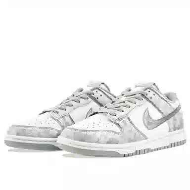 Nike Dunk Low "Grey Walker"