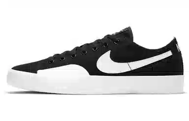 Nike Blazer Low SB Black White