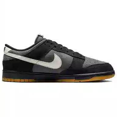 Nike Dunk Low Retro SE "Black Grey Gum"
