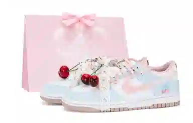 Nike Dunk Pink Velvet