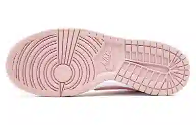 Nike Dunk Low "Peach Cheese"